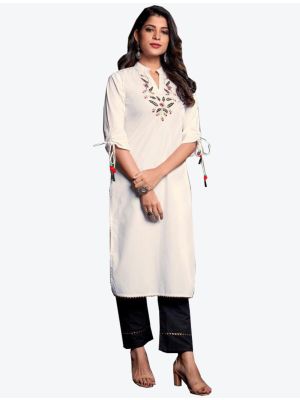 /theethnicworld/202101/off-white-south-cotton-kurti-with-pant-fabku20197.jpg