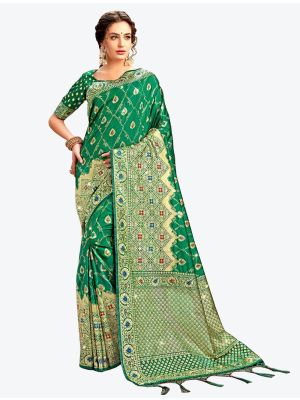 Lush Green Embroidered Zalar Work Banarasi Silk Designer Saree small FABSA21130